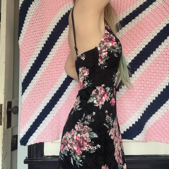 Jcpenney black floral dress - Picture 2 of 5